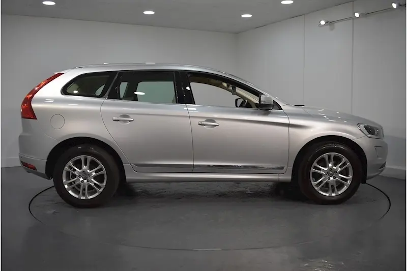 Volvo XC60 XC60 2.4 D D5 AWD Premium Geartronic 3