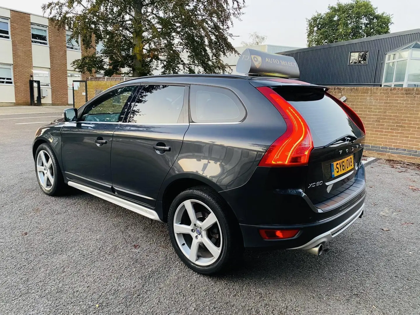 Volvo XC60 XC60 2.4 D D5 AWD R-Design Geartronic 3