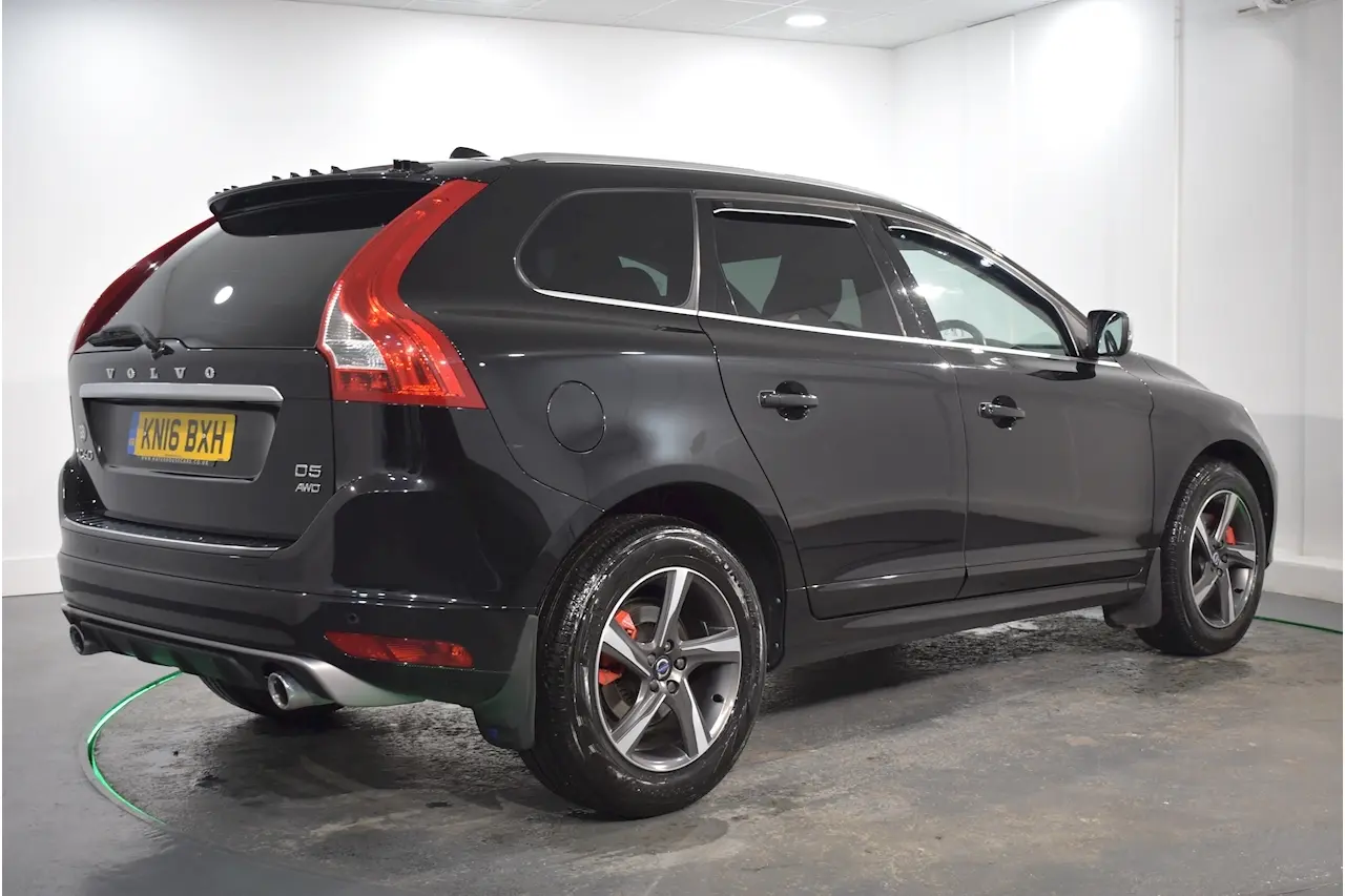 Volvo XC60 XC60 2.4 D D5 AWD R-Design Plus Geartronic 5