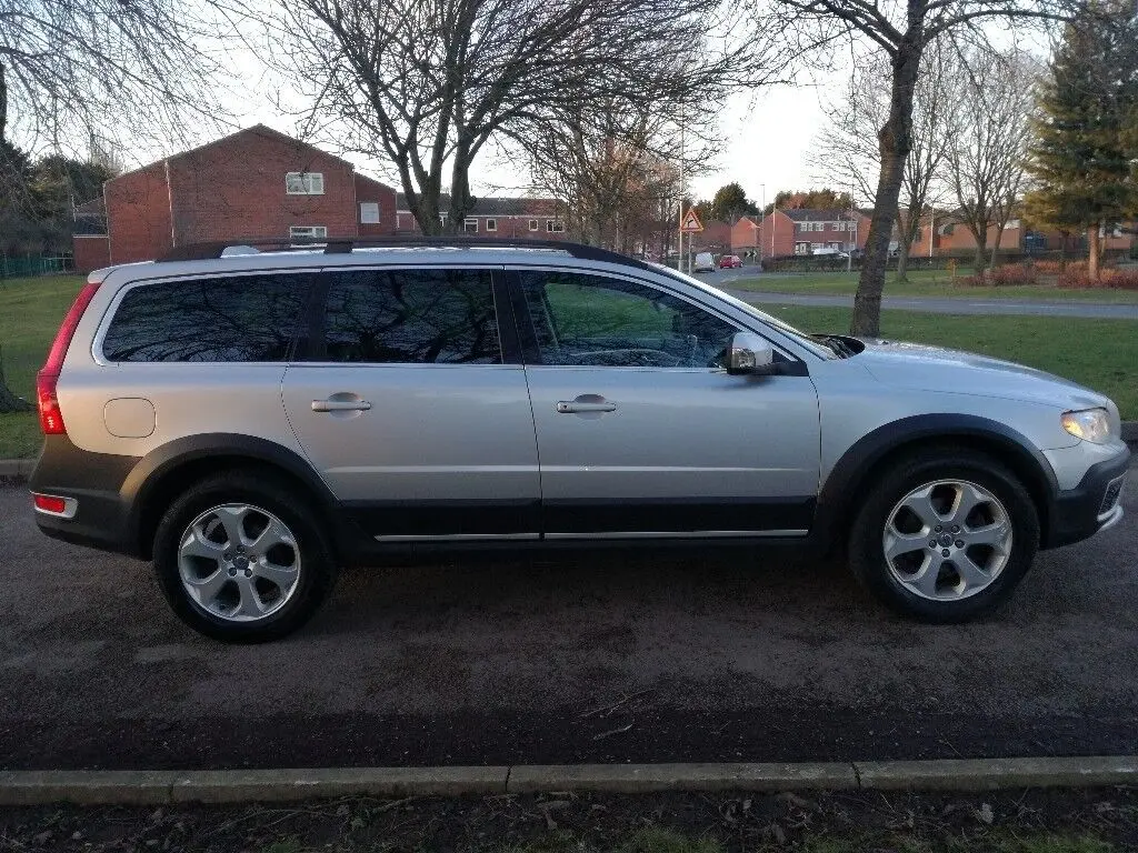 Volvo XC70 XC70 2.4 D D5 AWD Premium Geartronic 3