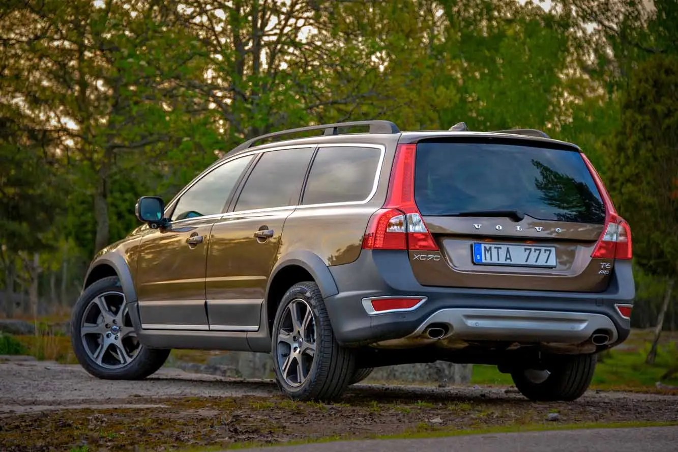 Volvo XC70 XC70 2.4 D D5 AWD Advance Geartronic 5