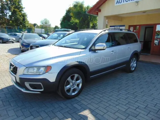 Volvo XC70 XC70 2.4 D D5 AWD Geartronic 4