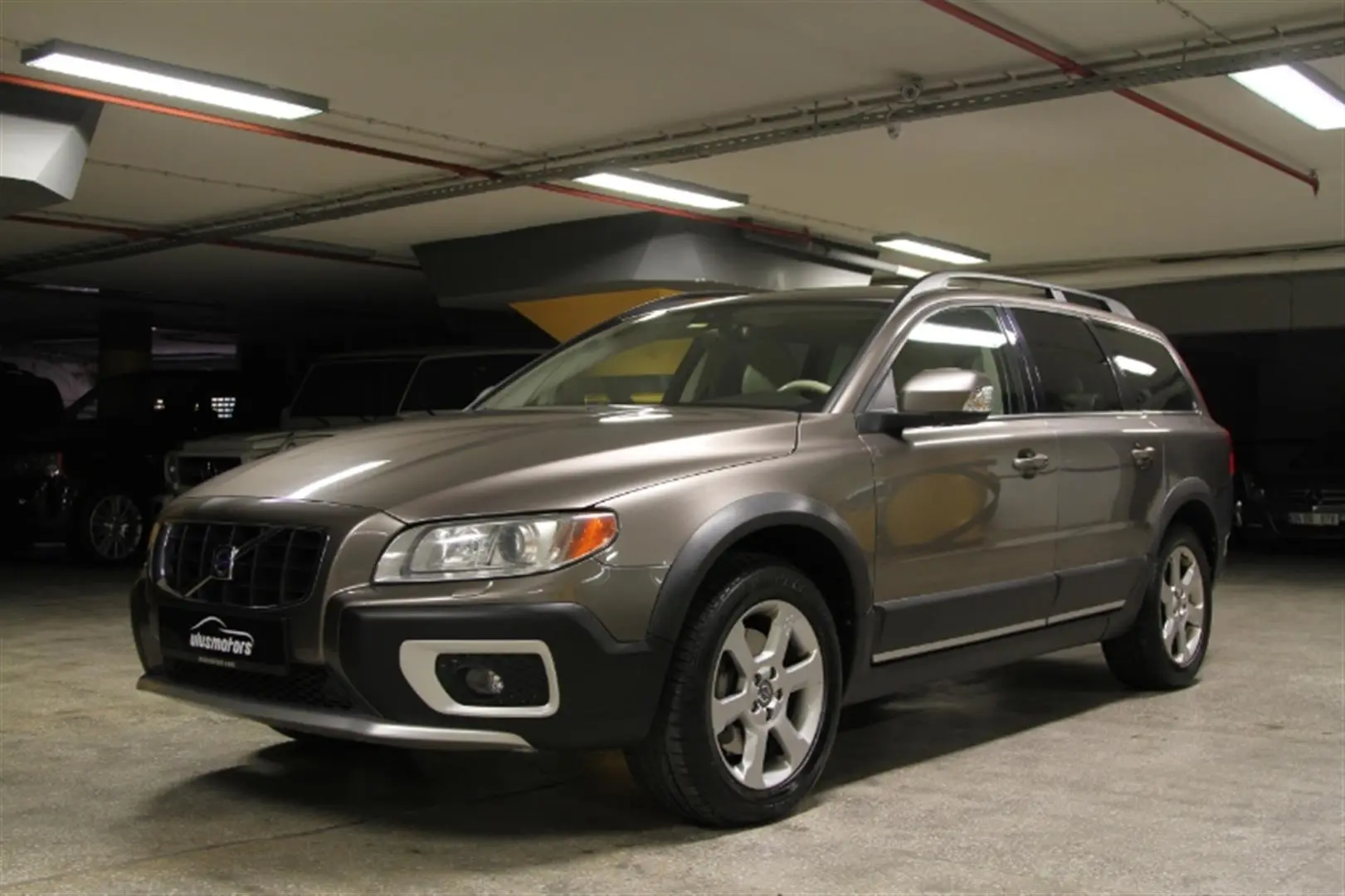 Volvo XC70 XC70 2.4 D D5 AWD Premium Geartronic 4
