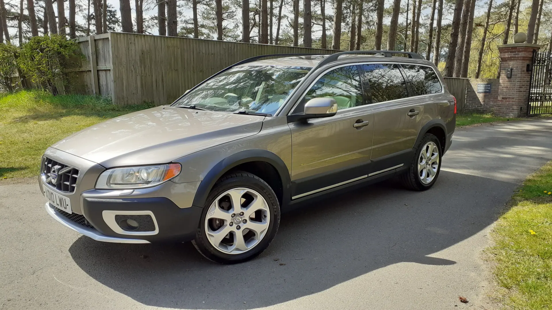 Volvo XC70 XC70 2.0 D D4 Premium Geartronic 3