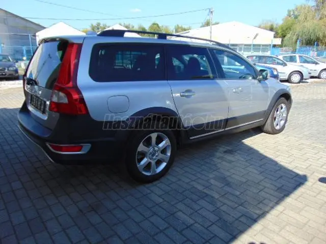 Volvo XC70 XC70 2.4 D D5 AWD Geartronic 4