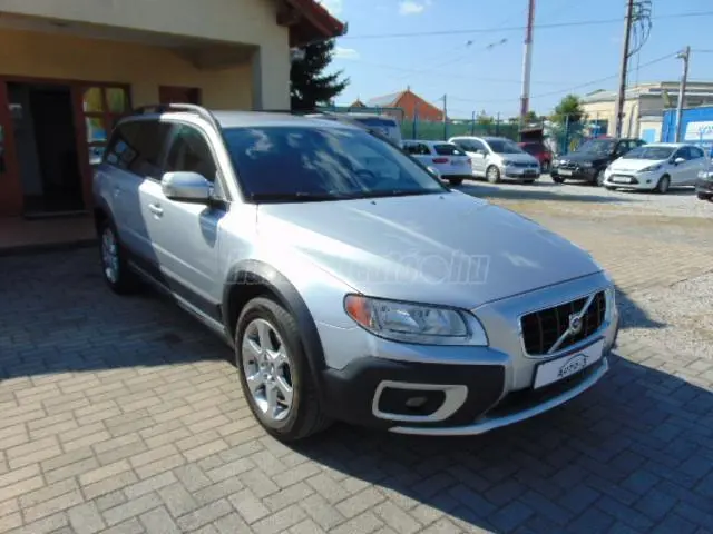 Volvo XC70 XC70 2.4 D D5 AWD Geartronic 5