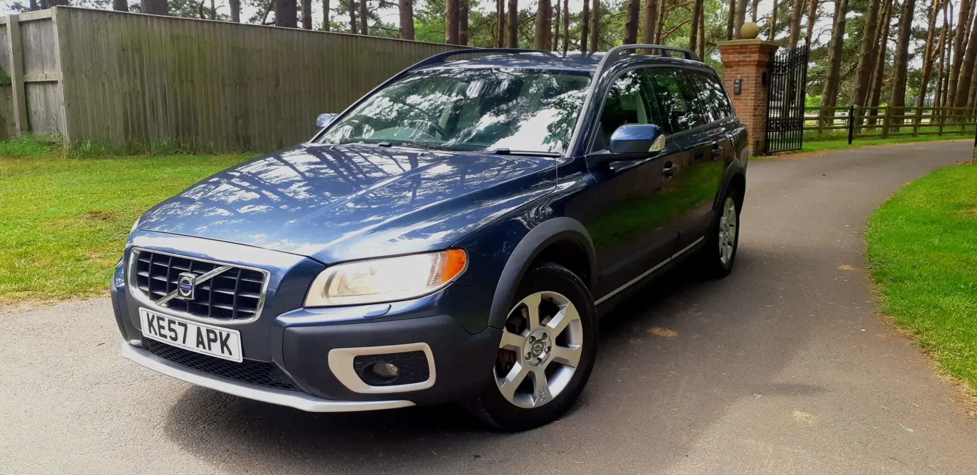 Volvo XC70 XC70 3.2 AWD Premium Edition Geartronic 0