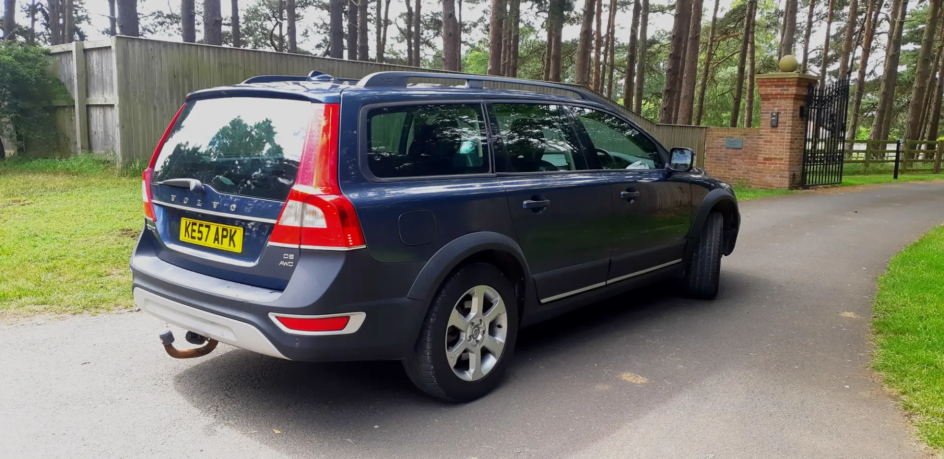 Volvo XC70 XC70 2.4 D D5 AWD Premium Edition Geartronic 1