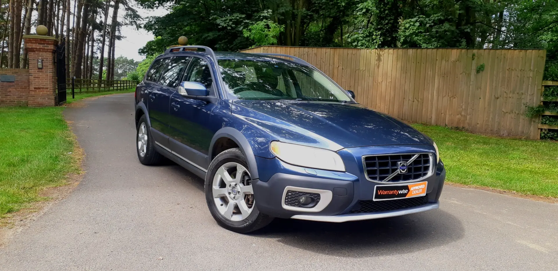 Volvo XC70 XC70 3.2 AWD Premium Edition Geartronic 1