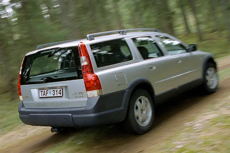 Volvo XC70 XC70 2.5 T AWD 3