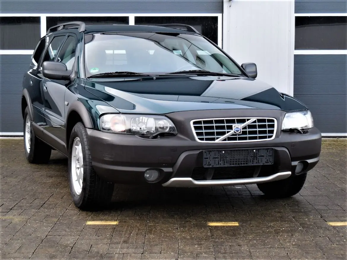 Volvo XC70 XC70 2.5 T AWD 4