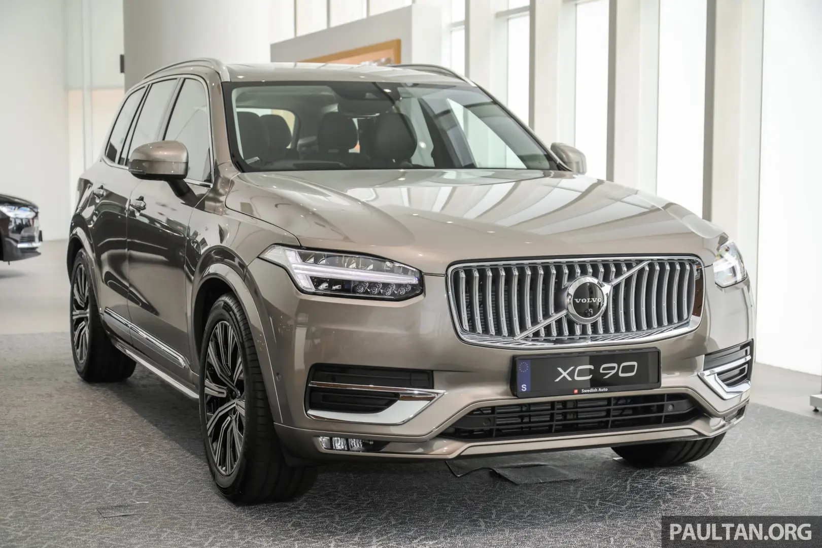 Volvo XC90 XC90 2.0 B5 Mild Hybrid AWD Plus Dark 4