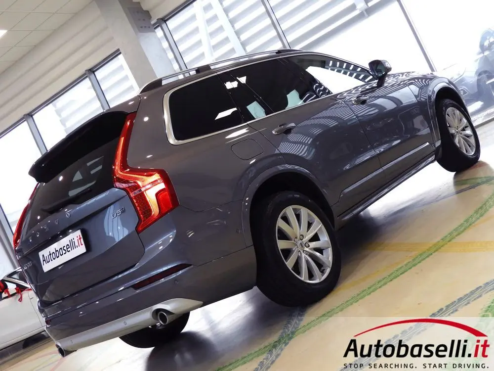 Volvo XC90 XC90 2.0 D D5 AWD Momentum Geartronic 1