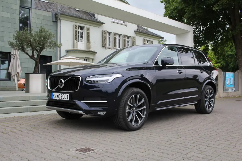 Volvo XC90 XC90 2.0 D D5 AWD Momentum Geartronic 7