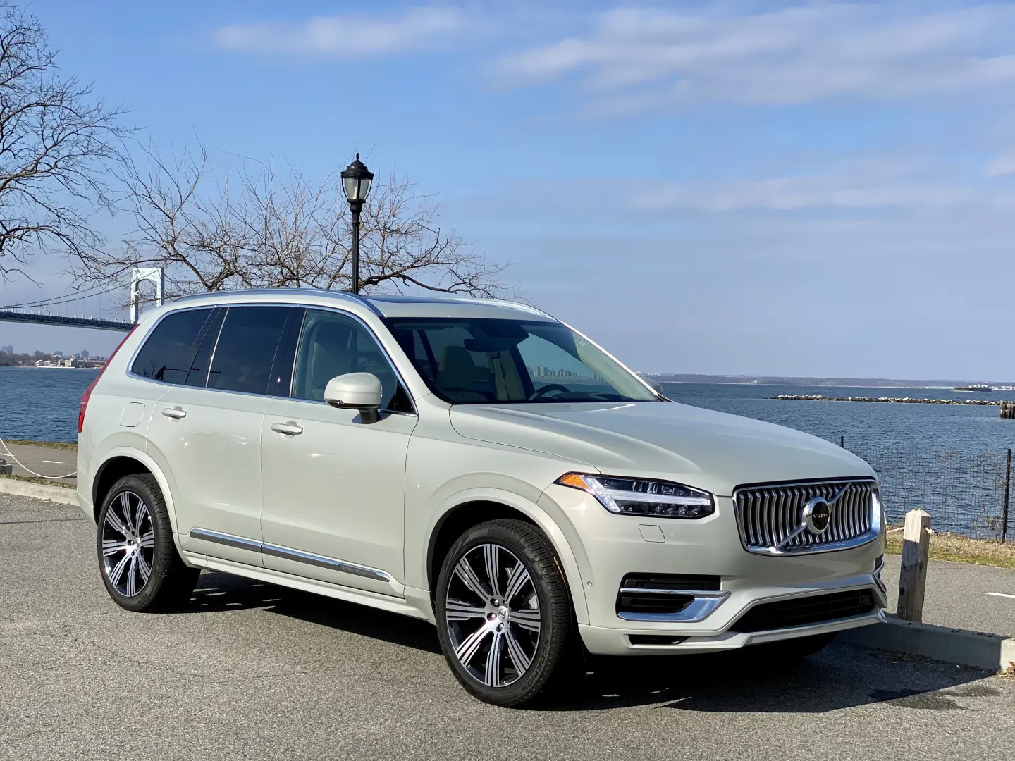 Volvo XC90 XC90 2.0 T8 Hybrid AWD R-Design Geartronic 5