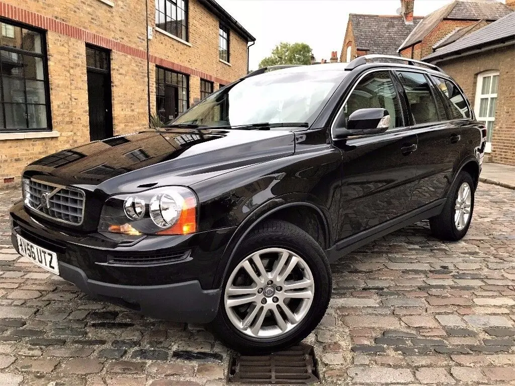 Volvo XC90 XC90 2.4 D D5 AWD Adventure Edition Geartronic 6