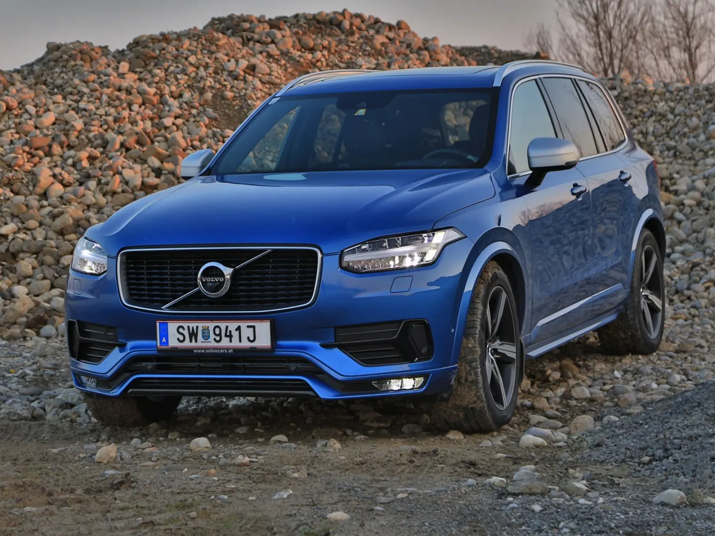 Volvo XC90 XC90 2.0 D D5 AWD R-Design Geartronic 3