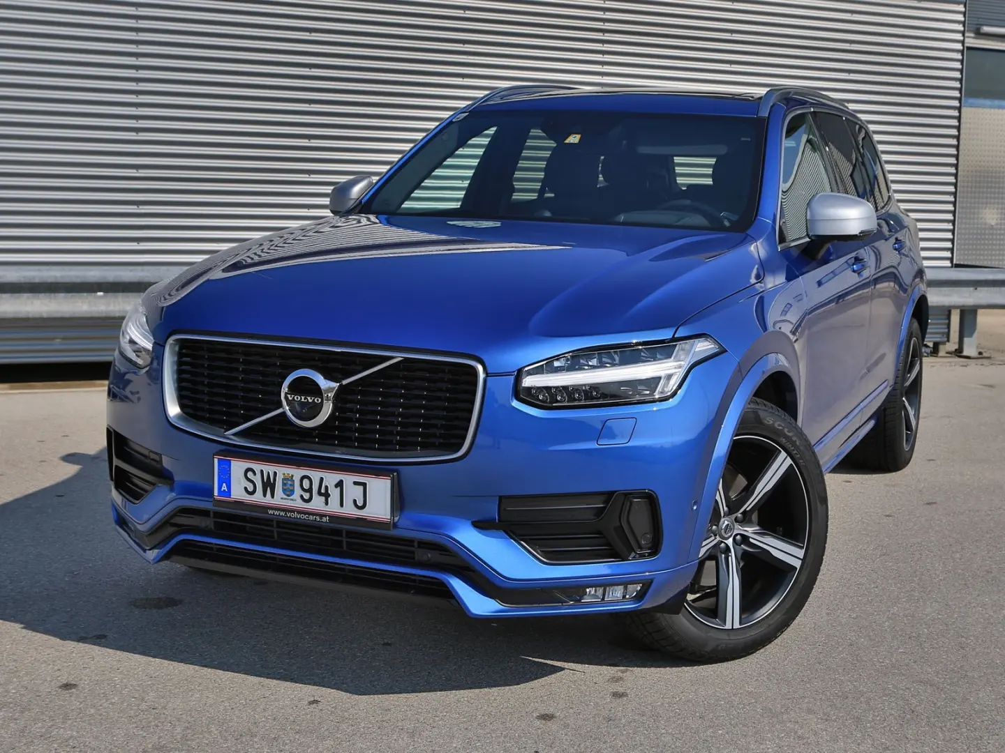 Volvo XC90 XC90 2.0 D D5 AWD R-Design Geartronic 4