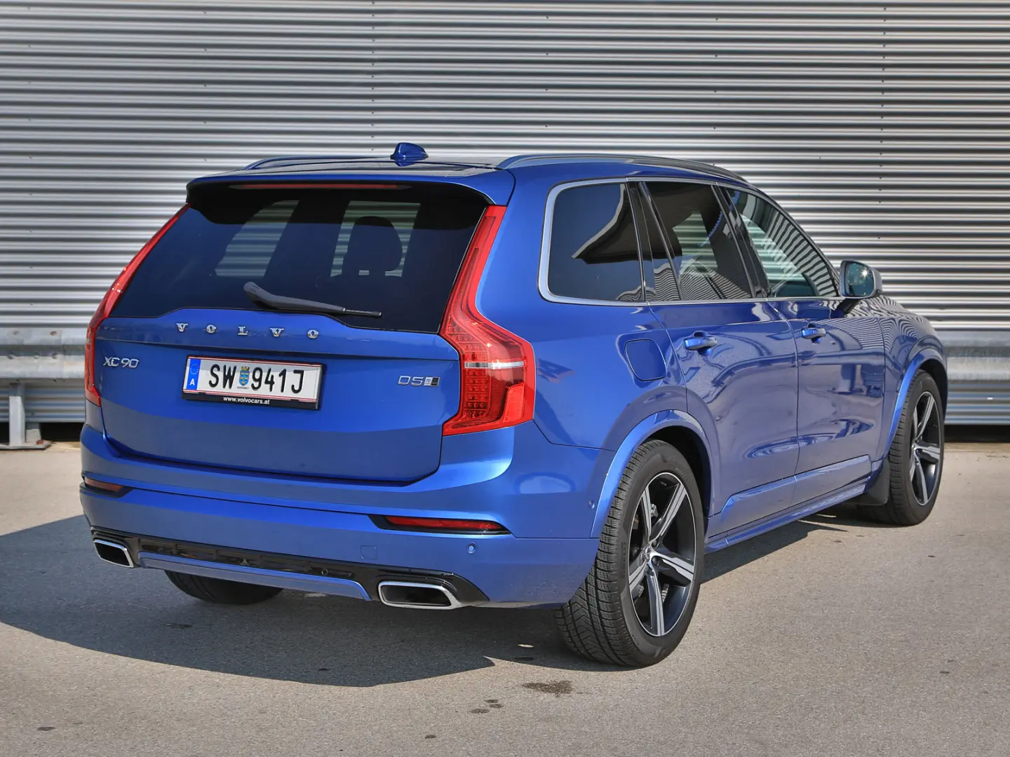 Volvo XC90 XC90 2.4 D D5 AWD R-Design Geartronic 5