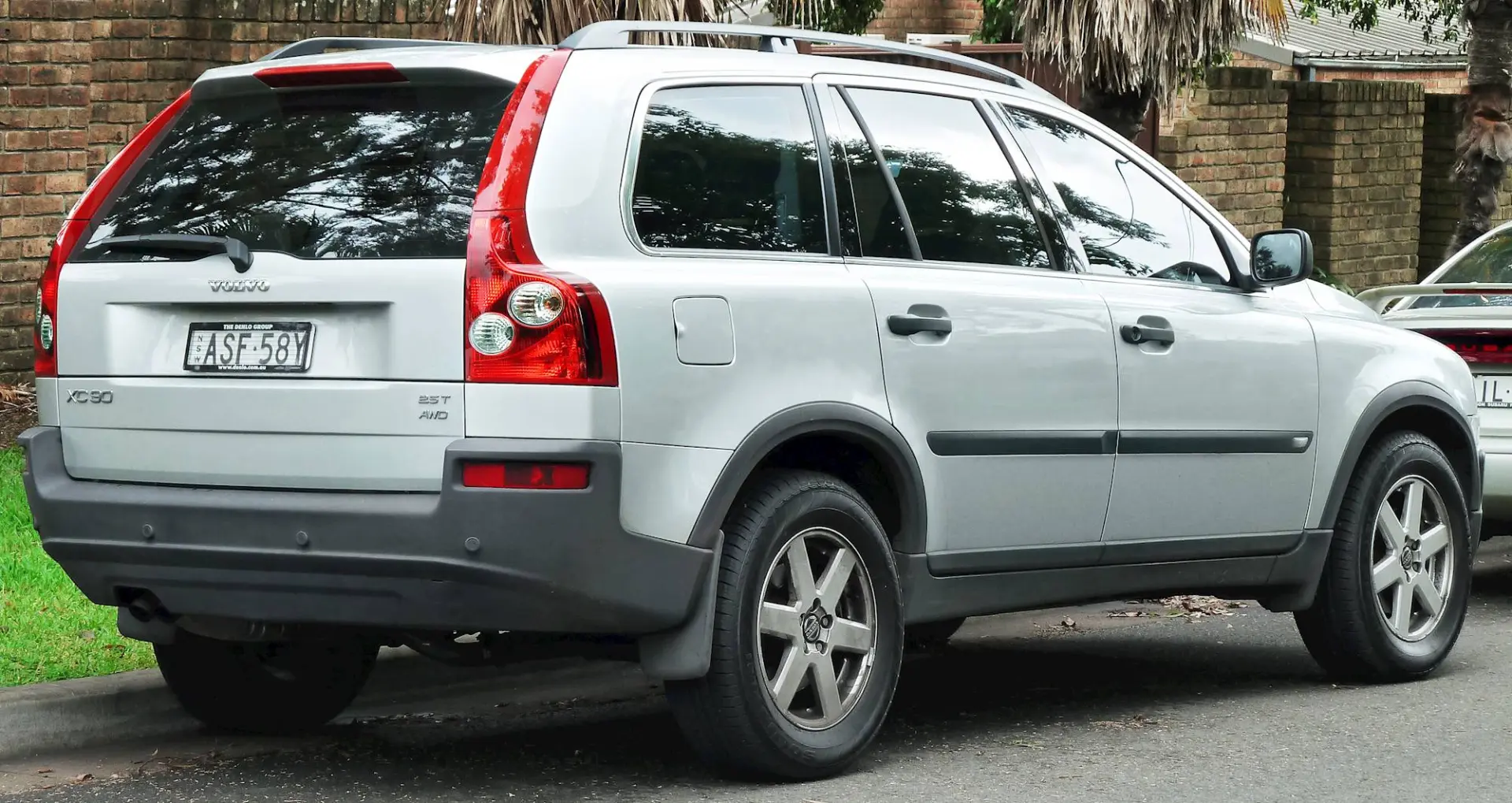 Volvo XC90 XC90 2.5 T 1