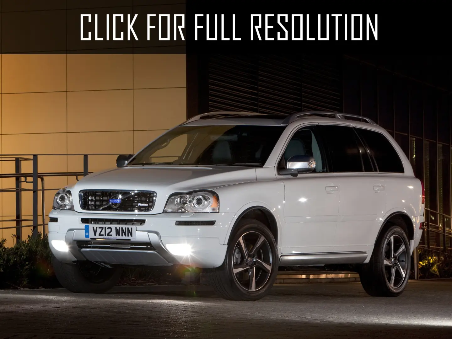 Volvo XC90 XC90 4.4 V8 AWD R-Design Geartronic 2