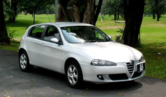 Alfa Romeo 147 147 2.0 TwinSpark Distinctive Selespeed