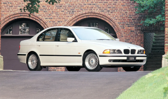 BMW 5 Serisi 5 Serisi 528i Standart