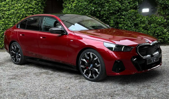 BMW  i5 M60