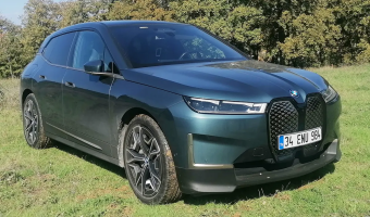 BMW  IX 40 xDrive First Edition Sport