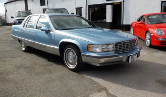 Cadillac Fleetwood Fleetwood 5.7 STD