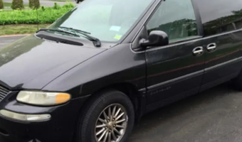 Chrysler Town & Country Town & Country 3.8 L 4WD Limited