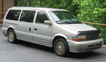 Chrysler Town & Country Town & Country 3.3L 4WD STD