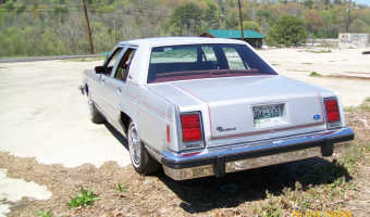 Ford Crown Victoria Crown Victoria 4.6 LTD