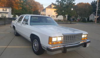 Ford Crown Victoria Crown Victoria 4.6 LTD LX
