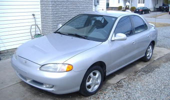 Hyundai Elantra Elantra 1.6i GLS