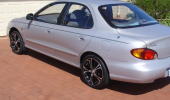 Hyundai Elantra Elantra 1.6i GLS