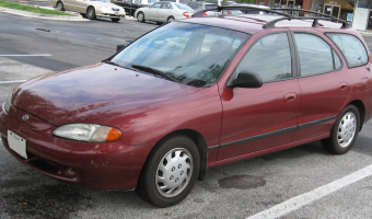 Hyundai Elantra Elantra 2.0i Cool