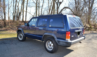 Jeep Cherokee Cherokee 2.1 TD Base