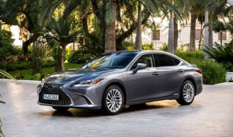 Lexus ES ES 300h Business Plus E-CVT