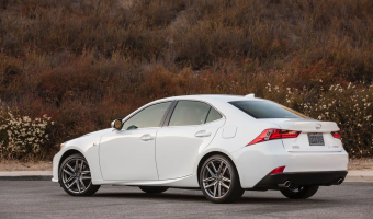 Lexus IS IS 300h Entry Plus CVT