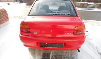 Mazda 121 121 1.3 16V S