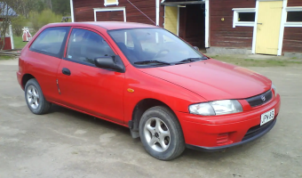Mazda 323 323 P 1.5i