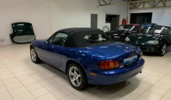 Mazda MX MX-5 1.8i 16V Soft Top Anniversary
