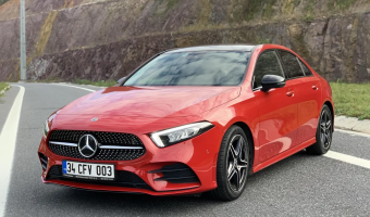 Mercedes-Benz  A Sedan 180 d AMG 7G-DCT