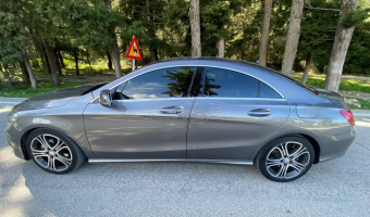Mercedes-Benz CLA CLA 200 Urban 7G-DCT