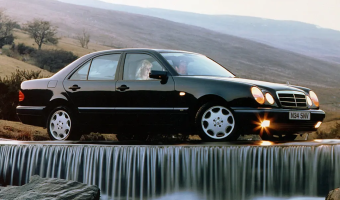 Mercedes-Benz  E 200 Classic