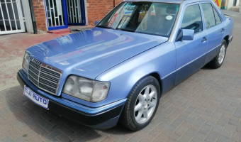 Mercedes-Benz  E 200 Classic