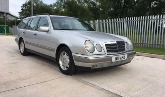 Mercedes-Benz  E 240 Classic