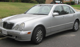 Mercedes-Benz  E 300 TD Classic