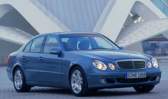 Mercedes-Benz  E 240 4Matic Classic